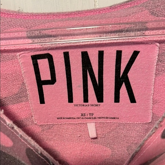 PINK Victoria's Secret Pink Camo Top - Picture 2 of 5